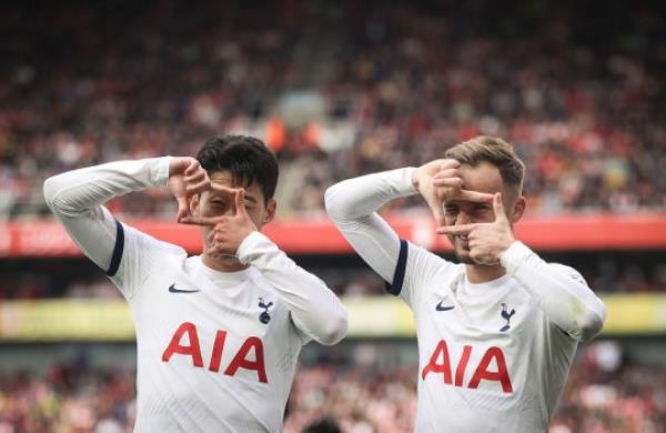 Arsenal FC v Tottenham Hotspur - Premier League