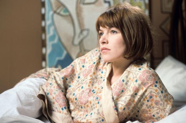 Glenda Jackson, the feisty two-time Oscar-winning actress who notably quit acting to join UK parliament, has passed away at 87 following a battle with an unspecified illness.