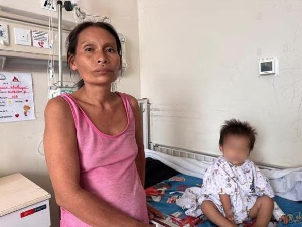 Narly Olórtegui Pisco said she was focused on work and didn't notice her son swallowing the needles. 