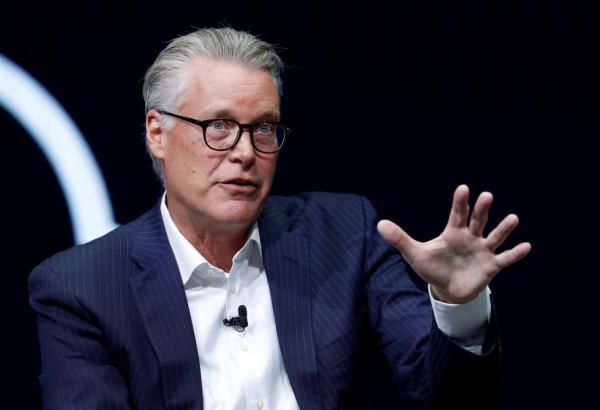 Delta Air Lines CEO Ed Bastian said the airline isn't changing its boarding process anytime soon.