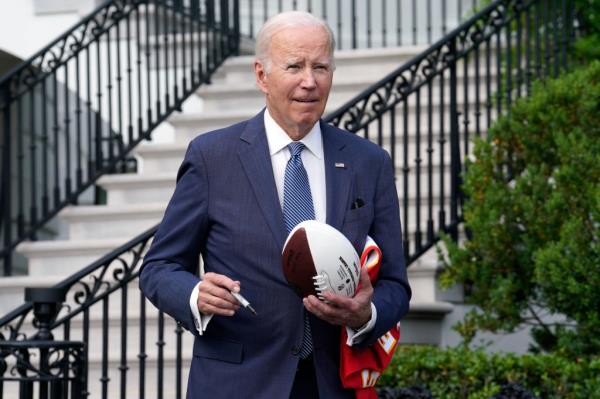 The docu<em></em>ment the whistleblower purportedly alleges a<em></em>bout then-Vice President Biden, co<em></em>ntains information on him engaging in bribes with a foreign national.