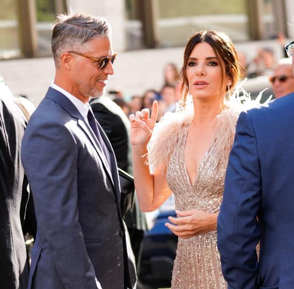 Sandra Bullock's lo<em></em>ngtime partner, photographer Bryan Randall, has died at 57 after a battle with 