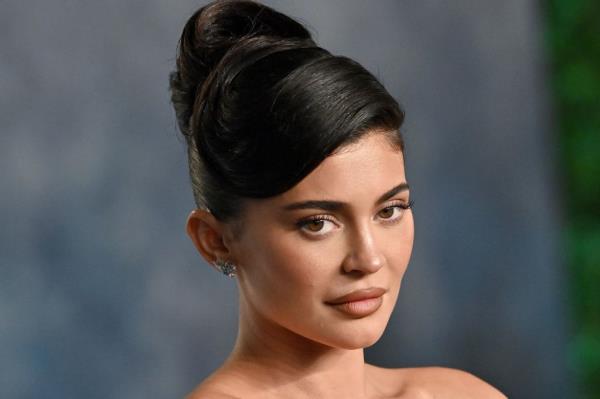 Kylie Jenner has come under fire for posting and then deleting a photo on Instagram showing her support for Israel following a Hamas attack that killed hundreds.