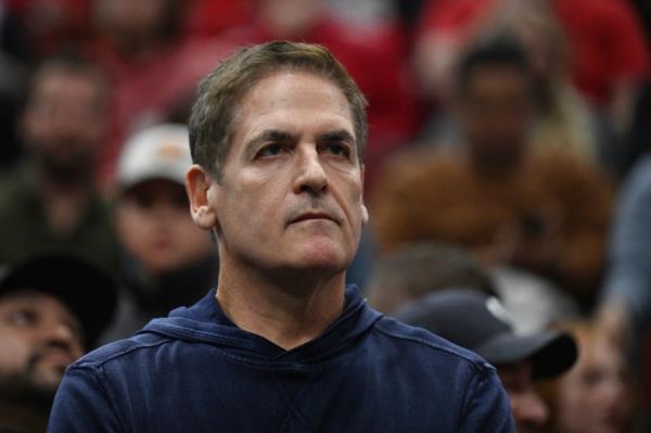 Cuban with a sweatshirt looking very focused. 