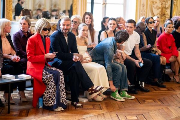 Victoria Beckham fashion show during Paris Fashion Week. Pictured: Anna Wintour,David Beckham,Harper Beckham,Cruz Beckham,Nicola Peltz-Beckham,Brooklyn Peltz-Bekcham Ref: SPL9947343 290923 NON-EXCLUSIVE Picture by: SplashNews.com Splash News and Pictures USA: 310-525-5808 UK: 020 8126 1009 eamteam@shutterstock.com World Rights
