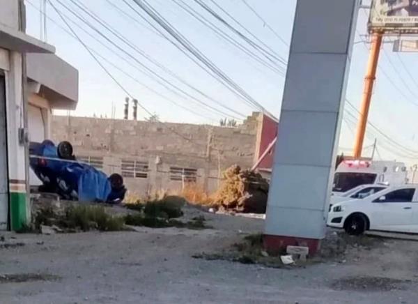 The 27-year-old’s car hit the pole on the side of the Mexico-Pachuca highway near Matilda around 6 a.m., causing her car to flip, according to reports.</p>

<p>　　
