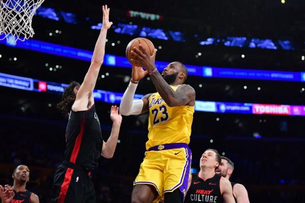 The Lakers are 3-9 in their past 12 games after a loss to the Heat on Jan. 3, 2024.