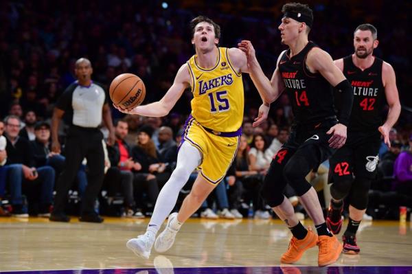 Austin Reaves returned to the Lakers starting lineup.
