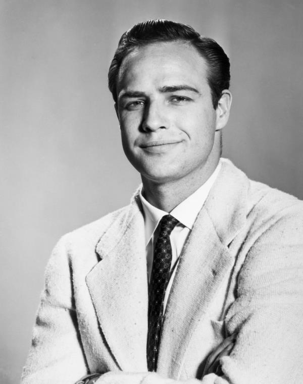 Streisand detailed the time that Brando, who died in 2004 at the age of 80, approached the 