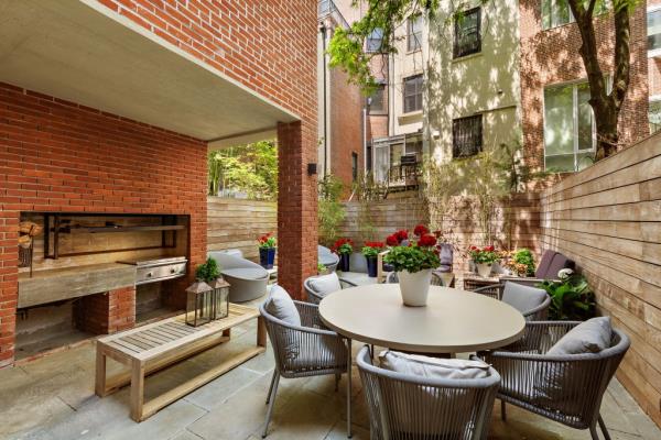 For sunbathing, 109 Waverly has room for that -- and with views, to boot.