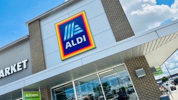 阿尔迪(Aldi)正在销售一款售价10美元的畅销斯坦利不倒翁(Stanley Tumbler)仿制品