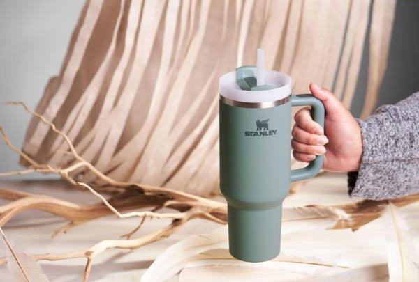 Many are getting swindled by fake Stanley drinkware retailers, police warn.