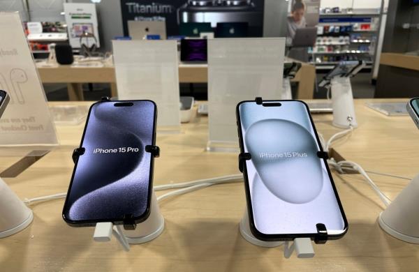 iPhone users have had issues with the latest version of the smartphone.