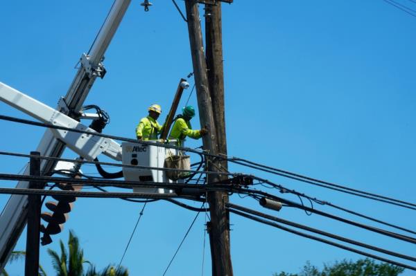 Power remained running in the island despite fire risks because the water system relies on electricity to deliver water to hydrants.