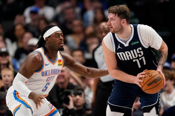 Luka Do<em></em>ncic (right) struggled in Game 1 against Oklahoma City.