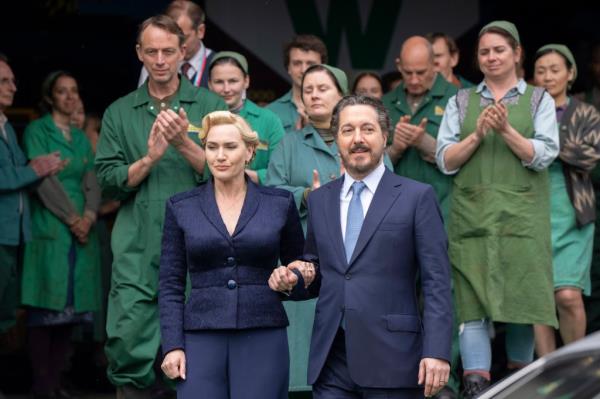Kate Winslet and Guillaume Gallienne in 