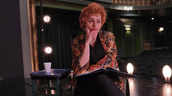 Helena Bo<em></em>nham Carter in a red wig. 