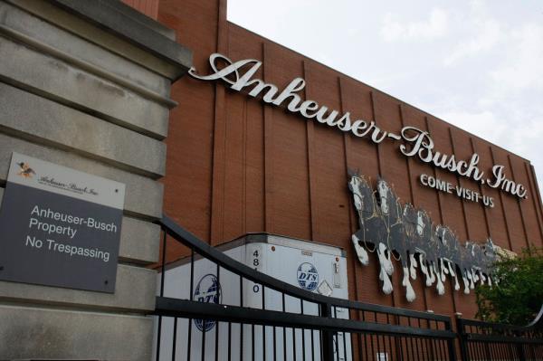 a<em></em>bout 380 staffers at Anheuser-Busch's corporate offices in St. Louis, New York and Los Angeles are set to be laid off.