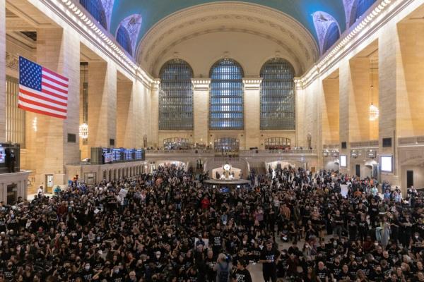 Protesters at Grand Central.