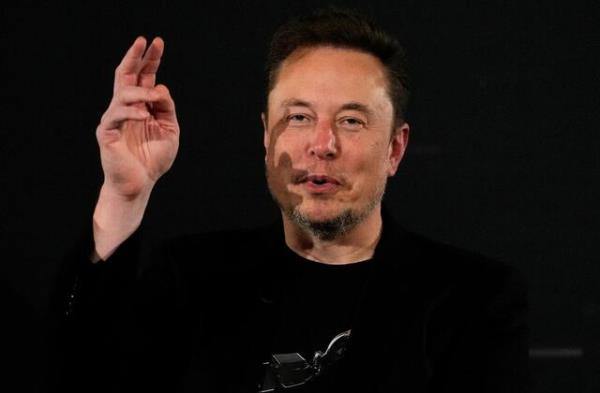 由于担心反犹太主义引发反弹，IBM和欧盟从埃隆·马斯克的X上撤下了广告