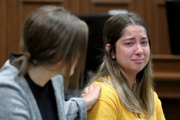 Sydney Powell crying in court