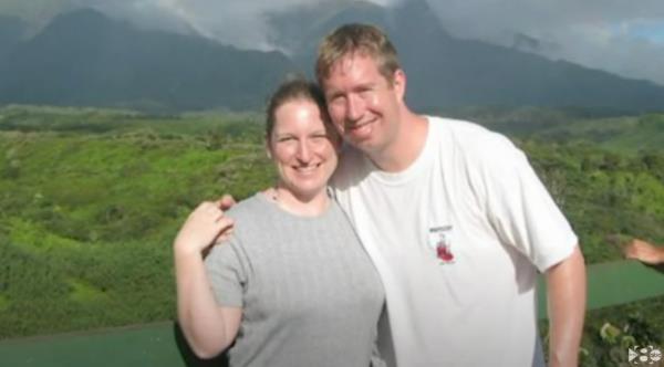 A photo of Jennifer and Jamie Faith.