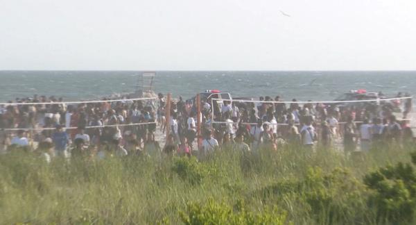 Long Beach crowd