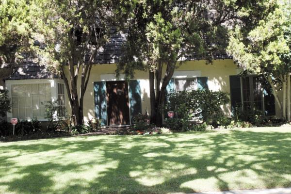 The property was the o<em></em>nly one Mo<em></em>nroe ever owned.</p>

<p>　　