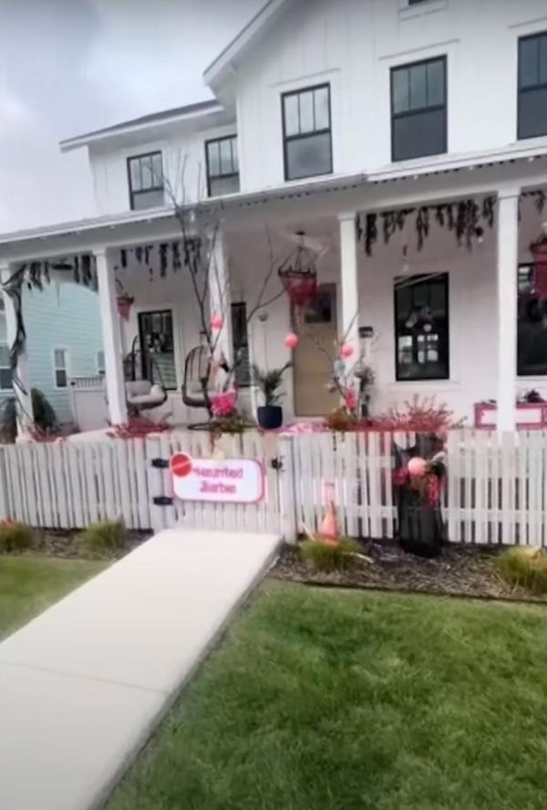 A home in South Jorday, Utah, decorated to look like part of the 