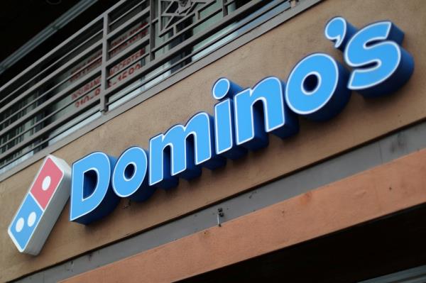 Dominos is tipping customers in coupons in exchange for leaving a nice gratuity for drivers.