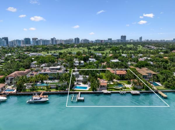 matt damon miami beach three parcels