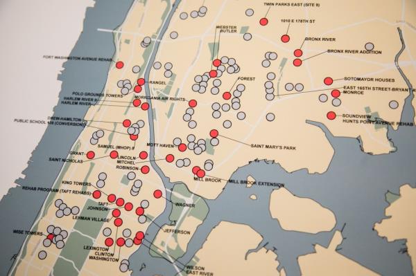 </p>

<p>　　A map of some of the NYCHA locations wher<em></em>e employees took bribes.