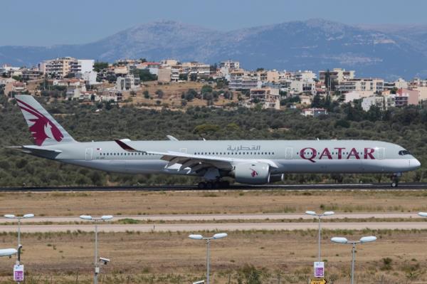 Qatar Airways asked that Cahill take down his video or remove negative comments. When he denied both requests, the Doha-ba<em></em>sed airline said he was barred from flying.