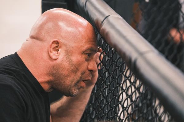 UFC legend Matt Serra says that Mark Zuckerberg would annihilate Elon Musk in a cage match. 
