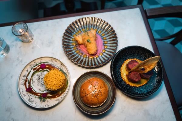 Bungalow dishes