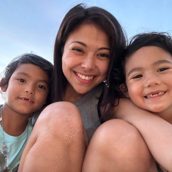 Kalaiokealaula Ashley Nicole Reyes Kanekoa  and her two kids