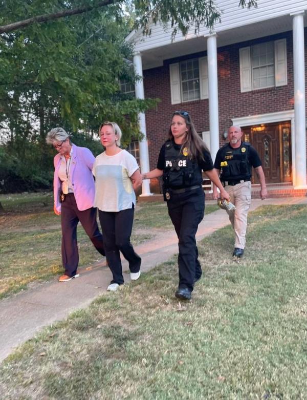 Alissa McCommon being arrested.