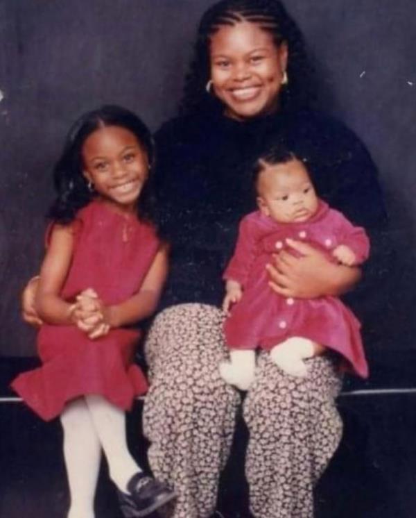 Moo<em></em>ney is the younger sister of Jourdin Pauline, a 