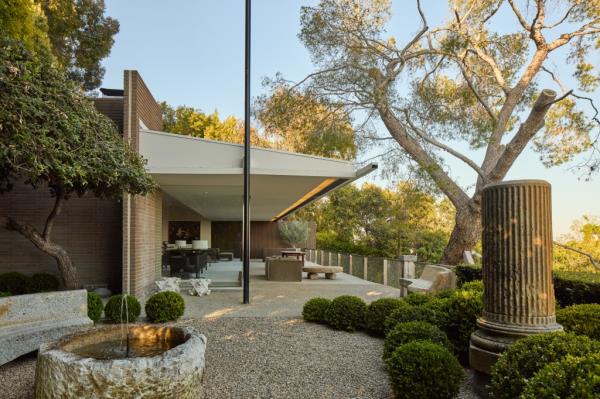 ryan murphy richard neutra