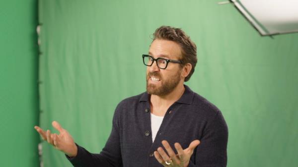 Ryan Reynolds Aviation Gin ad.