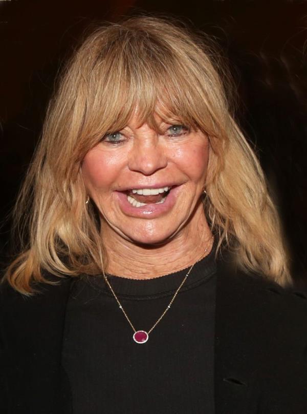 Goldie Hawn smiles in a photo in NYC in 2023.