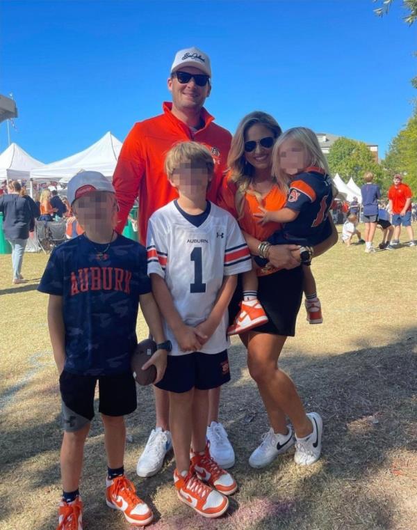 Lindsay Shiver and Robert Shiver were fighting for custody of their three children and  $2.5 million mansion in Thomasville, Ga. 
