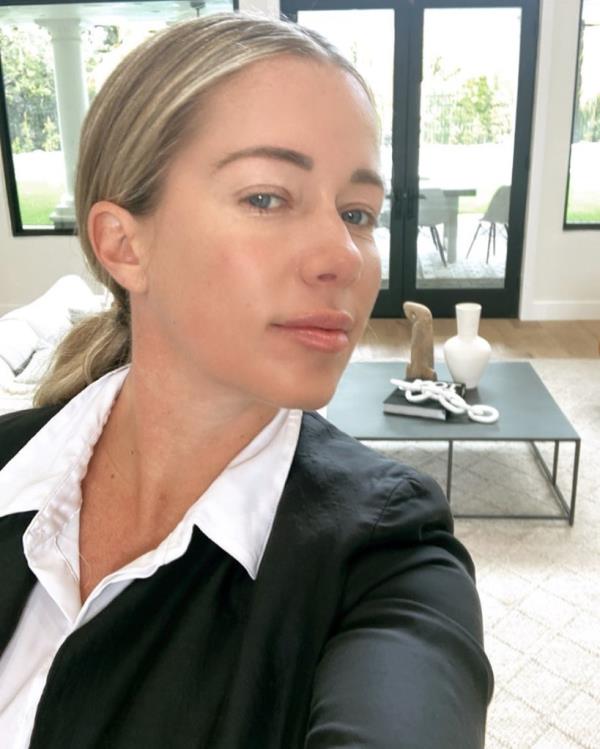 Kendra Wilkinson 'pleading' for help at hospital after a suffering panic attack