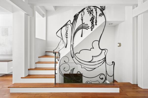 jo<em></em>nes wood garden townhouse