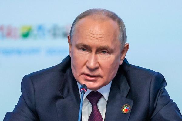 Russian President Vladimir Putin acknowledged intensified Ukrainian attacks over the last few days, but said they had made no headway.