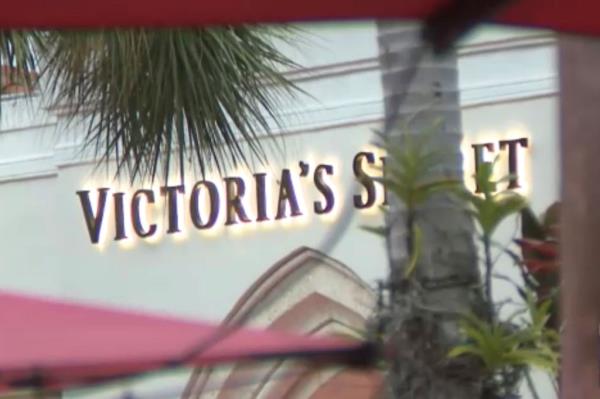 The Victoria's Secret store wher<em></em>e Young took the young girl hostage by knifepoint.
