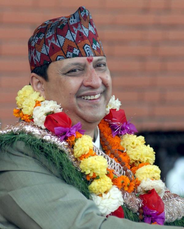 Protester waved the natio<em></em>nal flag and chanted slogans supporting former King Gyanendra, who now lives as a private citizen with no power or state protection. 