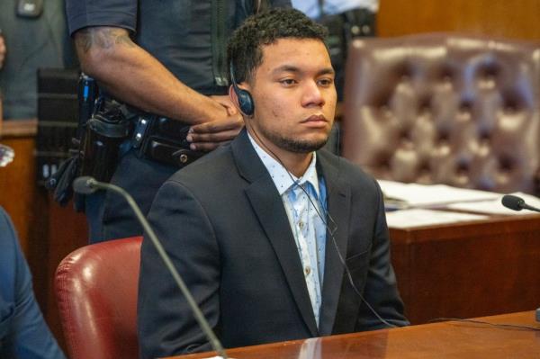Suspect Yorman Reveron appeared Friday in Manhattan court, wher<em></em>e his lawyer claimed the suspect is now afraid for his own safety.
