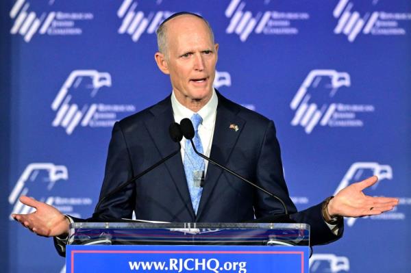 Rick Scott (R-FL) speaks during a Shabbat dinner on opening day of the Republican Jewish Coalition leadership summit at the Venetian Co<em></em>nference Center in Las Vegas, Nevada.