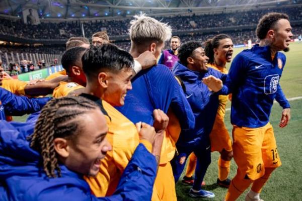 Greecev Holland -EURO Qualifier